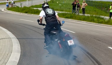 Rekord świata w paleniu gumy podczas jazdy motocyklem