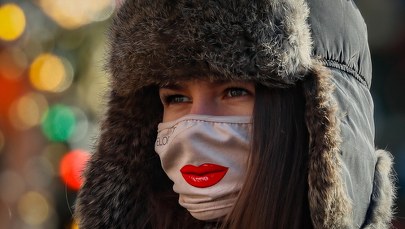 Rekord zakażeń koronawirusem w Wlk. Brytanii. Włosi łagodzą lockdown na trzy dni [RAPORT]