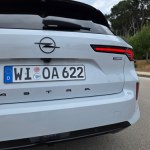 Stellantis Rekordowa akcja serwisowa. 700 tys. hybryd z ryzykiem pożaru