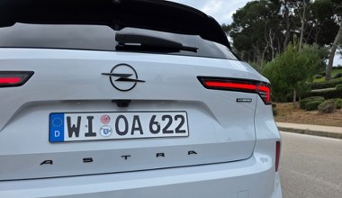 Rekordowa akcja serwisowa. 700 tys. hybryd z ryzykiem pożaru