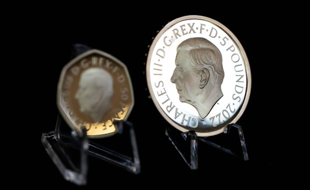 Rekordowa cena za monetę z Elżbietą II i Karolem III