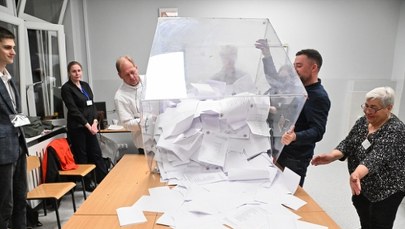 Rekordowa frekwencja i zaskakujące wyniki. Wybory prezydenckie minuta po minucie [ZAPIS RELACJI]