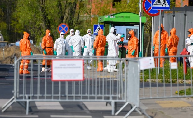 Rekordowa liczba zgonów z powodu koronawirusa w Polsce. Wśród ofiar 18-latek [24.04]