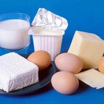 Rekordowe ceny mleka - podrożeją jogurty i sery