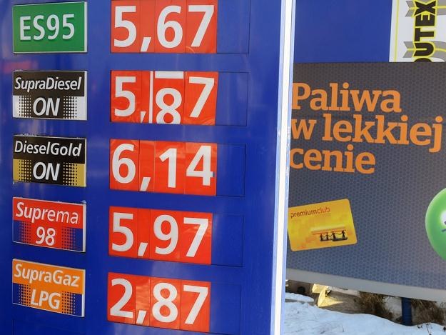 Rekordowe ceny oleju napędowego wynikają z podwyżki akcyzy, fot. Jan Bielecki /Agencja SE/East News