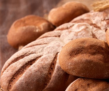 Rekordowe podwyżki cen pieczywa. Najbardziej zdrożał zwykły chleb