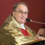 Rekordowe wpływy fundacji o. Rydzyka. Polacy wpłacili dwukrotnie więcej