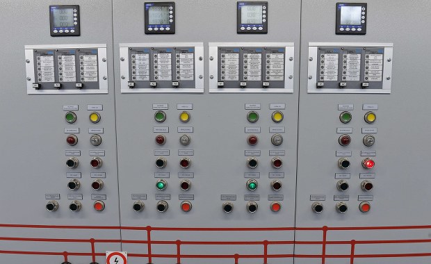 Rekordowe zakupy prądu przez Polskę. W Niemczech... taniej 