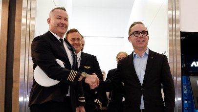 Rekordowy lot zakończony. Pasażerowie pokonali 16200 km