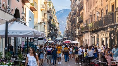 Rekordowy najazd turystów. W tym roku jeden kraj jest na celowniku wszystkich