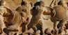 Relief: północna strona fryzu na skarbcu Syfnijczyków w Delfach przedstawiająca walkę bogów z /Encyklopedia Internautica