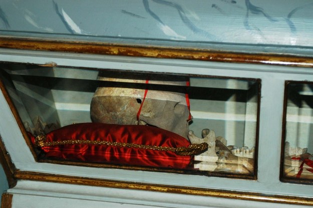 Relikwie św. Walentego w Kościele pod wezwaniem Nawrócenia św. Pawła w Lublinie /Mirosław Trembecki  /PAP