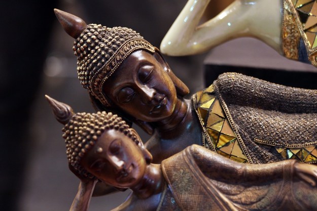 Relikwie według powszechnych wierzeń pochodzące z ciała Buddy znajdują się w kilku krajach azjatyckich /RAMINDER PAL SINGH    /PAP/EPA