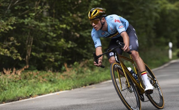 Remco Evenepoel miał wypadek. Mistrz olimpijski trafił do szpitala 