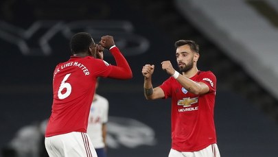 Remis Tottenhamu i "Man U", wygrana drużyny Bednarka