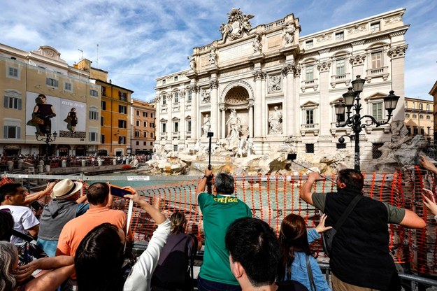 Remont fontanny di Trevi /Fabio Frustaci /PAP/EPA