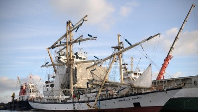 Remont na pokładzie żaglowca "Fryderyk Chopin"