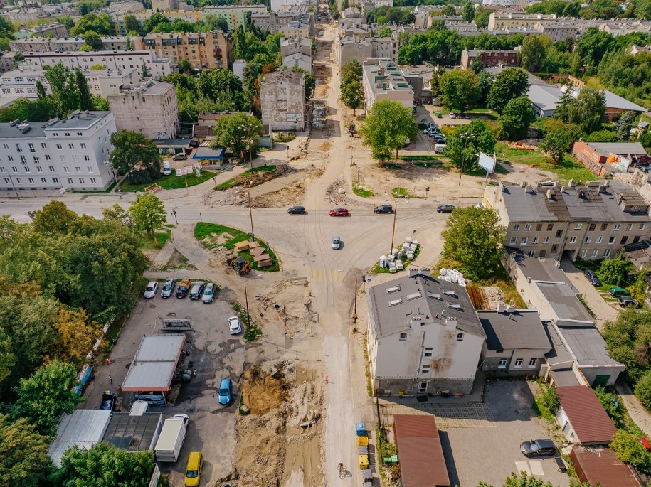 Remont ulicy Przybyszewskiego w Łodzi jest na etapie montażu nowych instalacji /lodz.pl /Materiały prasowe