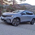 Renault Austral. Jeździliśmy nowym SUV-em francuskiego producenta 