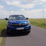 Renault Austral. "Odwrócona" hybryda, z której nie chce się wysiadać