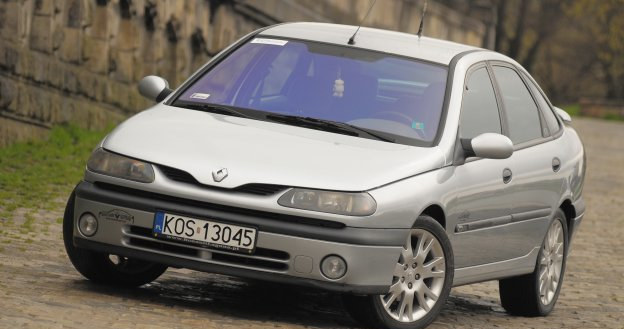 Renault Laguna I - prawie jak wino. /Motor