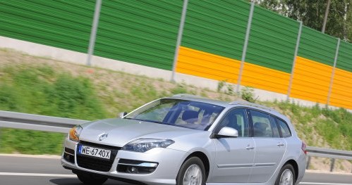 Renault Laguna III 2.0 dCi kontra 2.0 16V /Motor