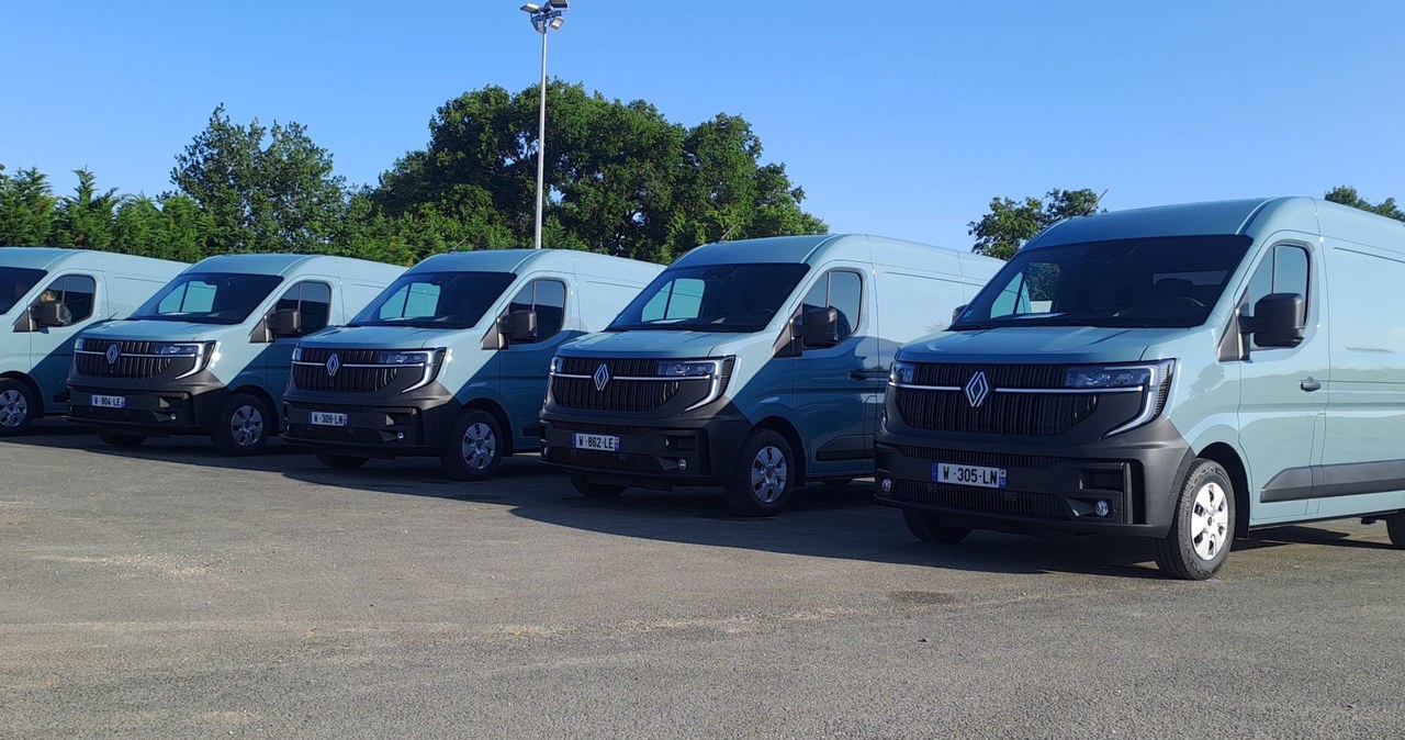 Renault Master oferowane jest z napędem elektrycznym oraz z silnikiem wysokoprężnym. /Maciej Olesiuk /INTERIA.PL