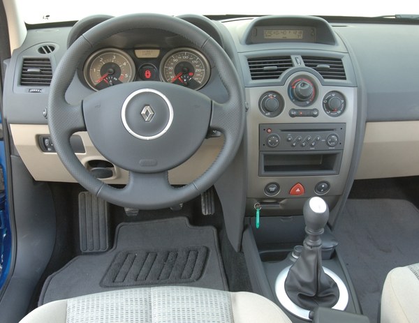Renault Megane II (20022008) zdj.4 magazynauto