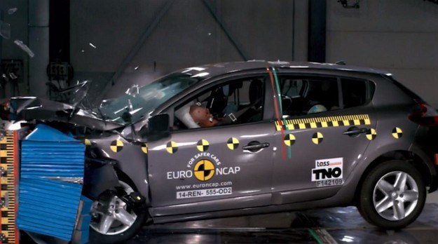 Renault Megane po liftingu w teście zderzeniowym Euro NCAP /Euro NCAP
