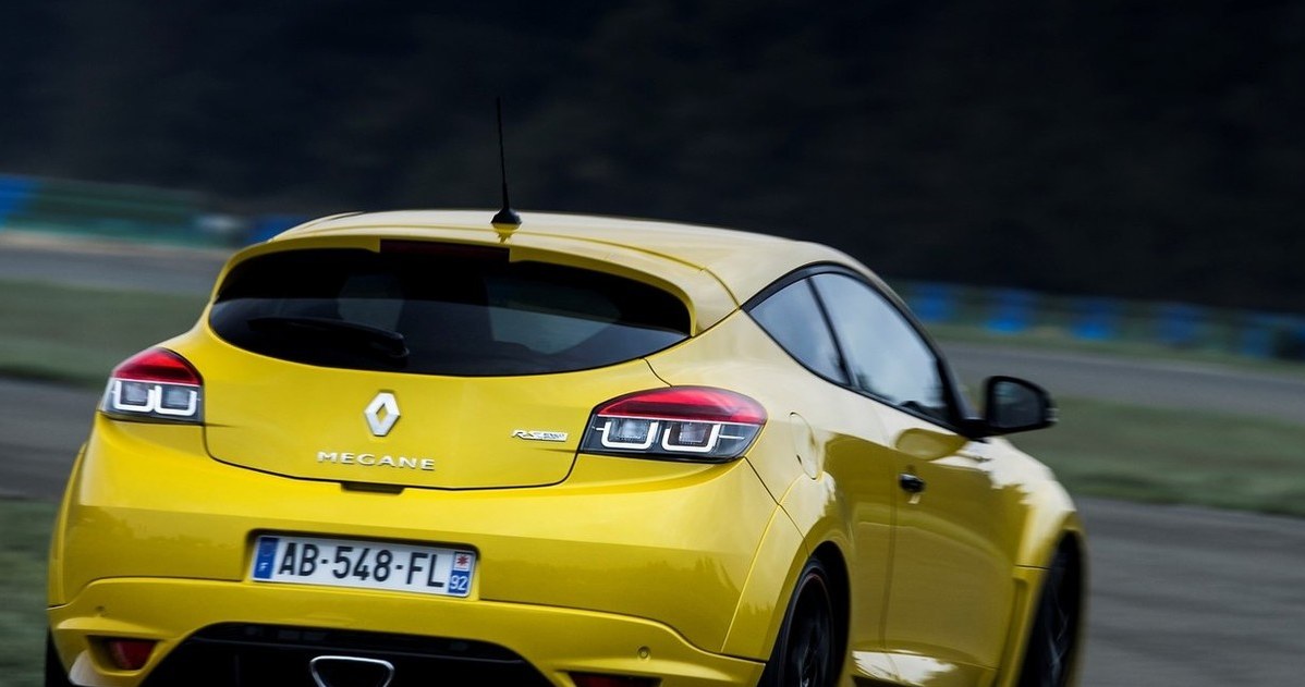 Renault Megane RS należące do Patryka P. nie miało tylnej kanapy /Renault /materiały prasowe