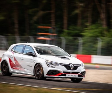 Renault Megane RS Trophy-R - rekordzista Nurburgringu 