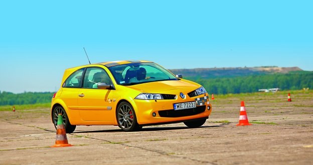 Renault Megane Sport F1 Team R26 /Motor