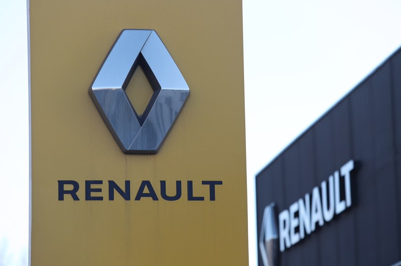 Renault nadal zamierza sprzedawać samochody i zarabiać pieniądze w Rosji... /Getty Images