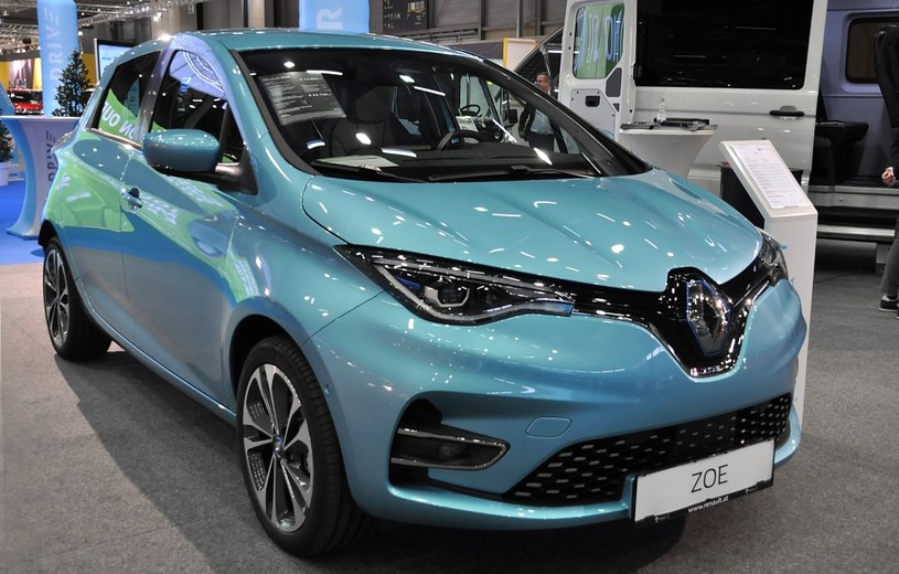 Renault przekazało medykom 300 egzemplarzy modelu Zoe /Getty Images