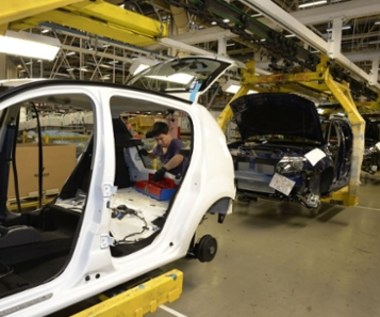 Renault ugięło się pod falą krytyki. Zawiesza działanie fabryki w Moskwie