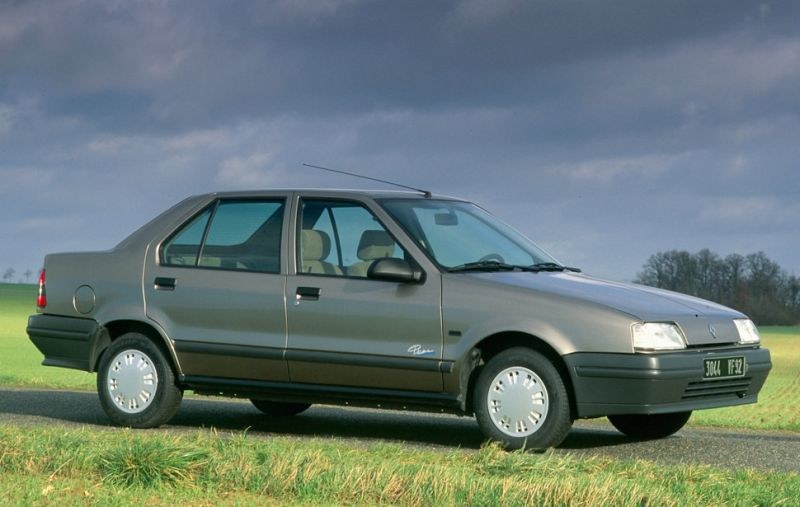 Renault weszło do Polski 25 lat temu /Informacja prasowa