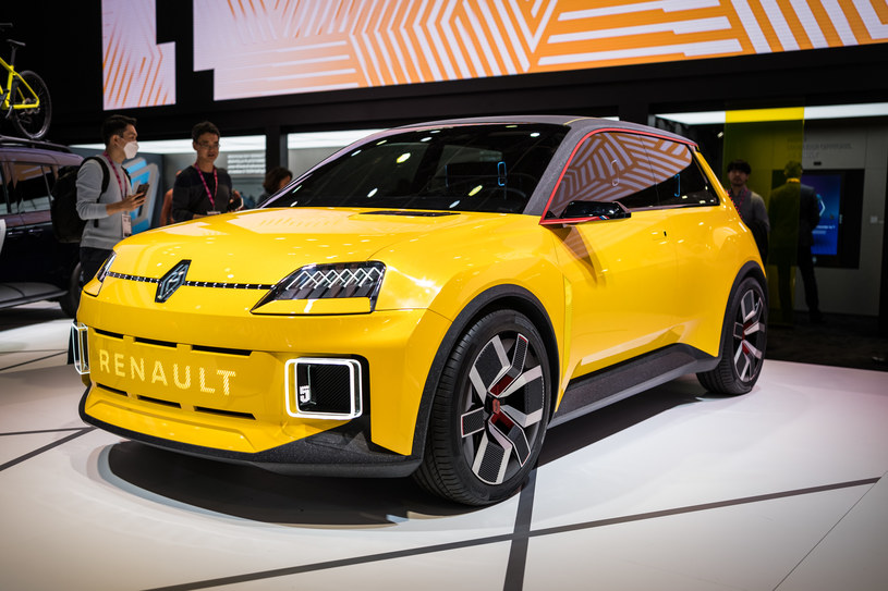 Renault wprowadzi wkrótce na rynek elektryczne modele 5 i 4. Na zdjęciu Renault 5 /Getty Images