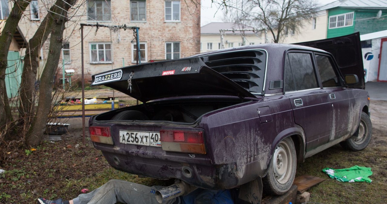 Renault zainwestowało w Ładę ponad 2 mld euro. Dostanie za nią 1 rubla? /Getty Images