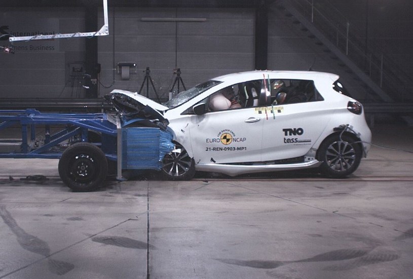 Renault Zoe otrzymało 0 gwiazdek w testach Euro NCAP. /Informacja prasowa