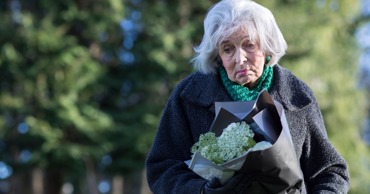 Renta wdowia może pomóc podreperować domowy budżet. /123RF/PICSEL