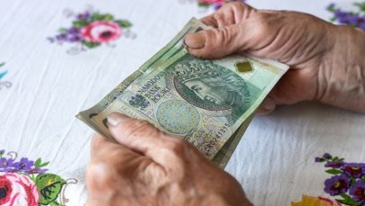 Renty i emerytury przed świętami. Terminy płatności