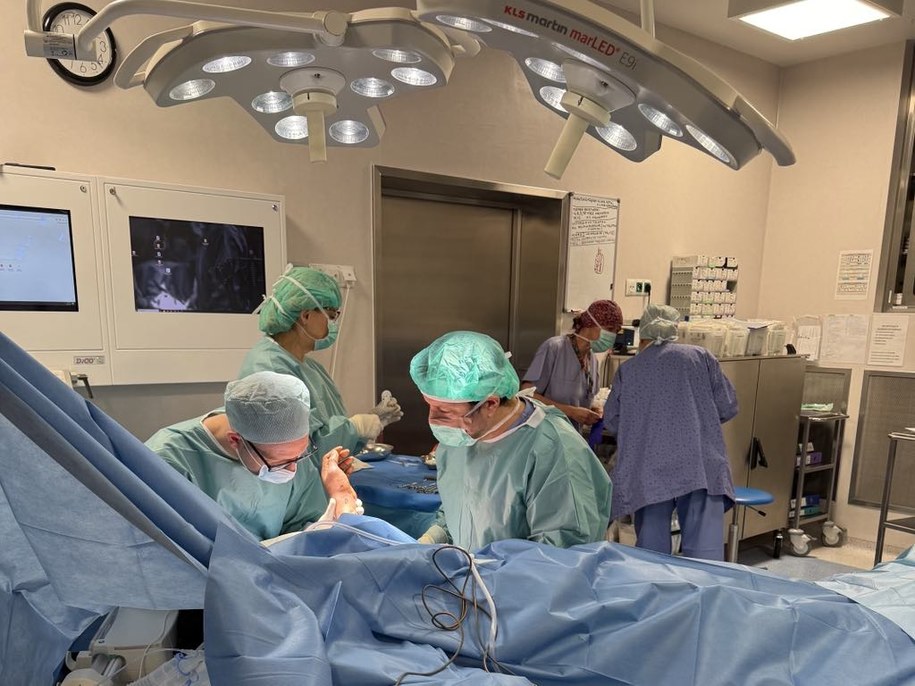 Replantacja odciętej ręki /Szpital Wojskowy w Krakowie /