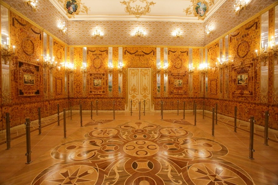 Replika bursztynowej komnaty udostępniona dla zwiedzających, 4 bm. przez Muzeum II Wojny Światowej w Mamerkach (zdjęcie poglądowe) / 	Tomasz Waszczuk    /PAP