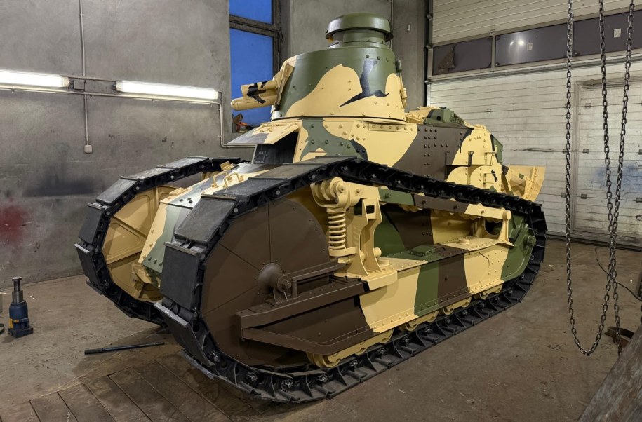 Replika czołgu Renault FT-17 /Muzeum Broni Pancernej Poznań /Materiały prasowe