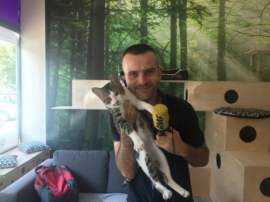 Reporter RMF FM Michał Dobrołowicz z 2-letnim Treflem /Michał Dobrołowcz /Michał Dobrołowicz, RMF FM