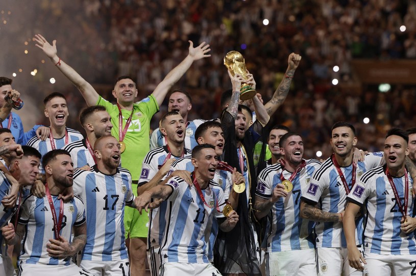 Reprezentacja Argentyny mistrzami świata na mundialu w Katarze /Richard Sellers /Getty Images