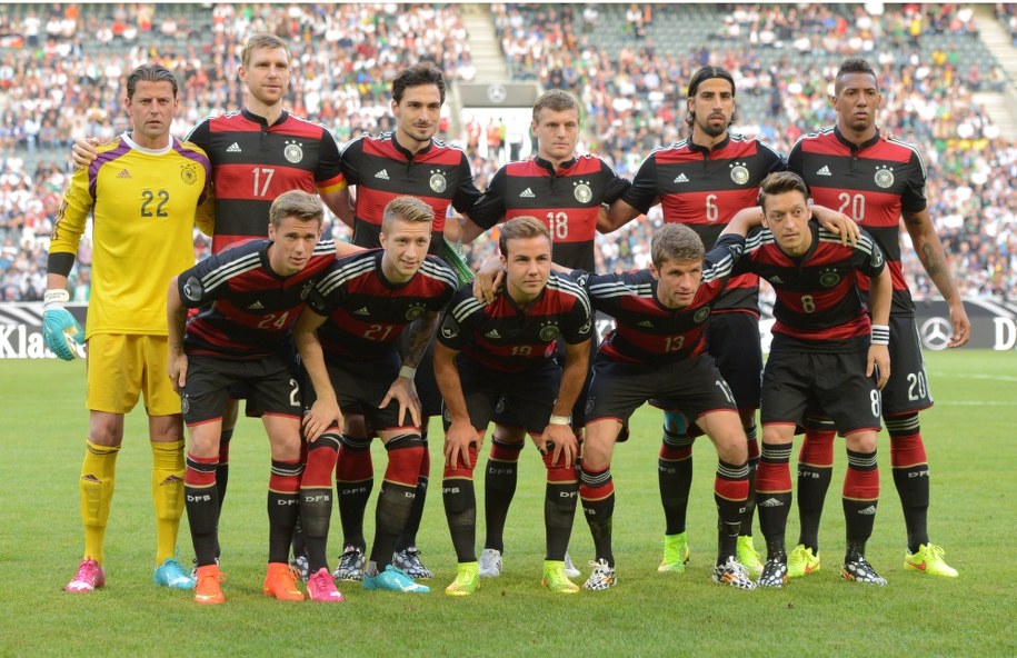 Reprezentacja Niemiec przed towarzyskim meczem z Kamerunem, 1 czerwca 2014 /BERND THISSEN /PAP/EPA