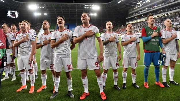 Reprezentacja Węgier po wygranym meczu z Walią /TIBOR ILLYES /PAP/EPA