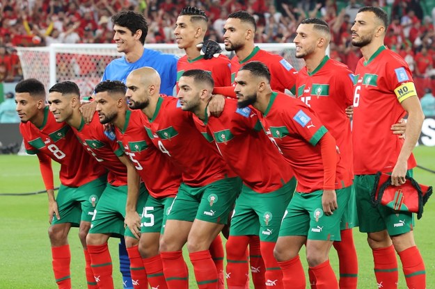 Reprezentanci Maroka (zdj. sprzed rozpoczęcia meczu z Portugalią). /	ALI HAIDER /PAP/EPA