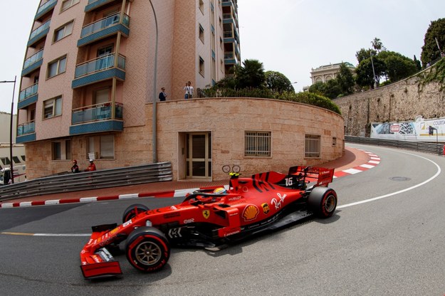 Reprezentant Monako Charles Leclerc na torze w Monte Carlo /VALDRIN XHEMAJ    /PAP/EPA